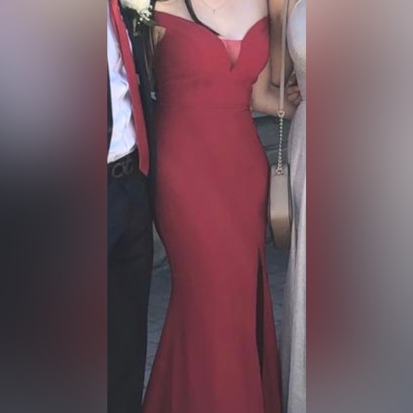 ❤️ Prom/wedding dress size 4 brand new only worn once colour red by Clarisse - Picture 3 of 10